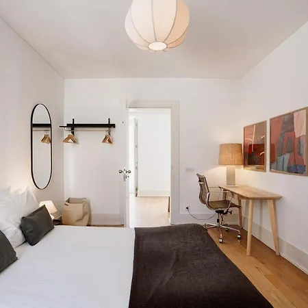 The Pearl Of Chiado Com Parking&lift&ac * Lisbona