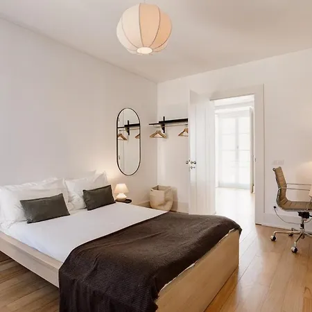 The Pearl Of Chiado Com Parking&lift&ac Διαμέρισμα Lisboa